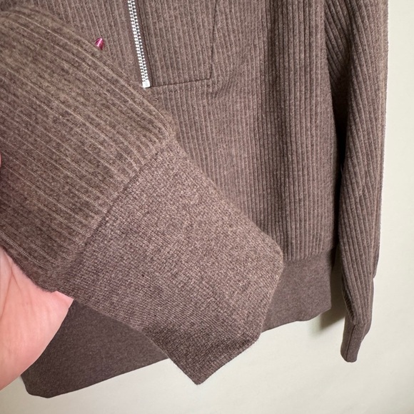 VARLEY Maguire Half-Zip Sweatshirt - Picture 9 of 10